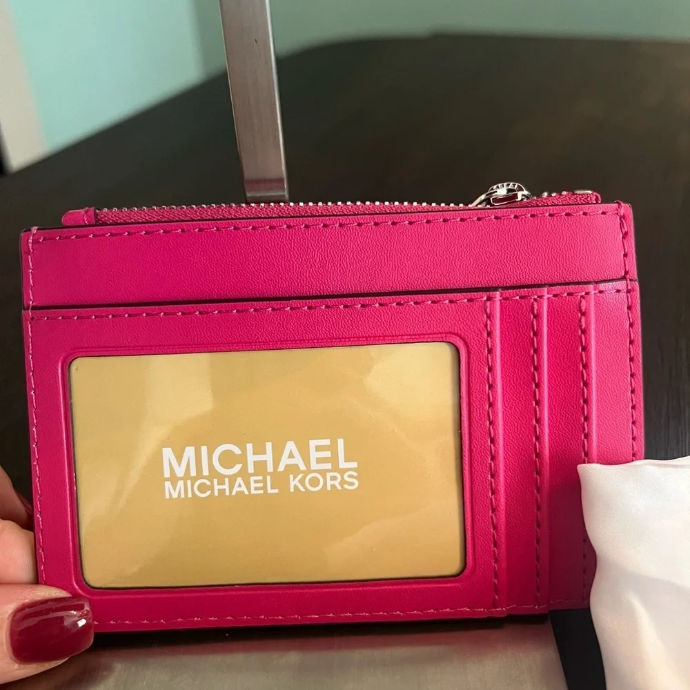 NWT Michael Kors Carmela Medium Crossbody/Shoulder Bag with Matching Cardholder